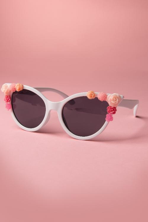 So Retro - 50s Cats Eye Flower Sunglasses in White 8