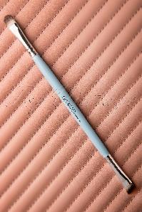 Le Keux Cosmetics - Brow And Shadow Brush