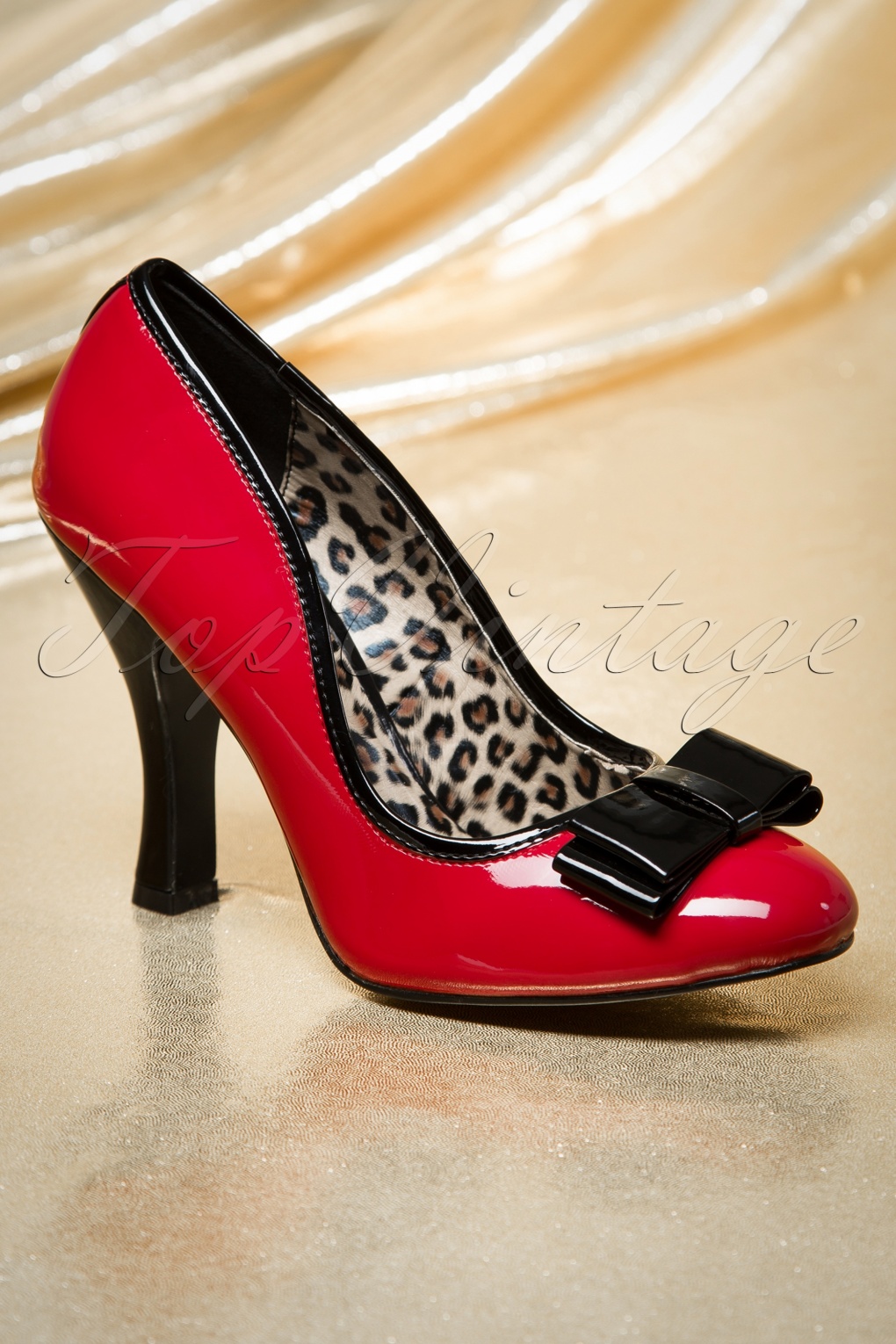 50s Betty Bow Pumps In Red And Black