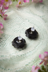 Collectif Clothing - 50s English Rose Earstuds Black 6