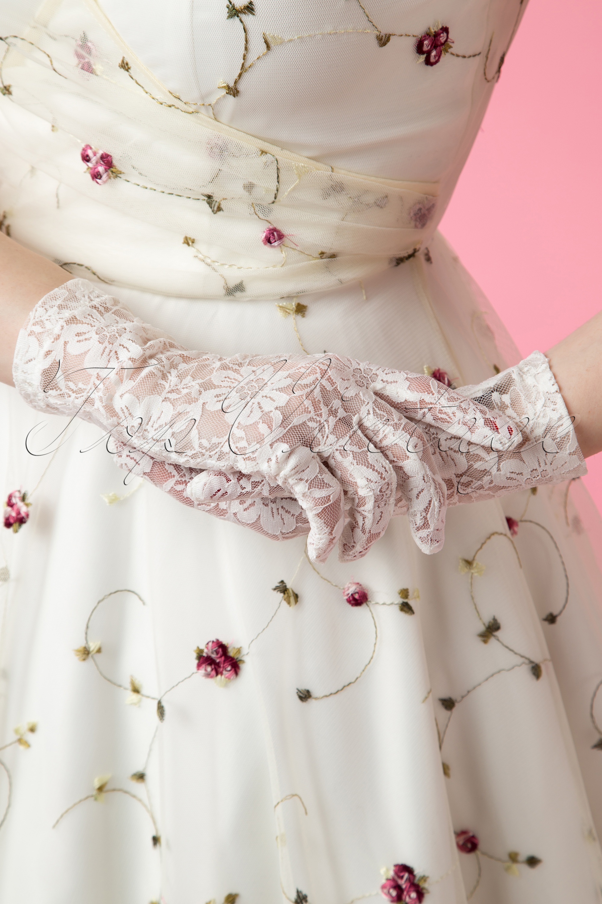 Juliette's Romance - Lady Mary Capucine crème kanten handschoenen