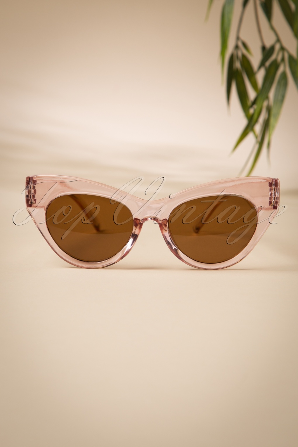 50s Ida Retro Sunglasses In Clear Pink 