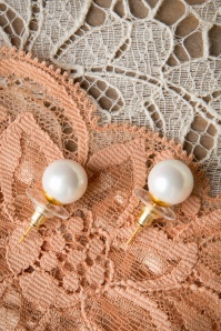 Collectif Clothing - Elegante oorstekers van ivoorparel, roségoud 3