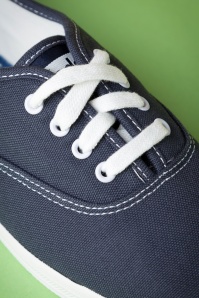 Keds - 50s Champion Core Text Sneakers in Navy 6