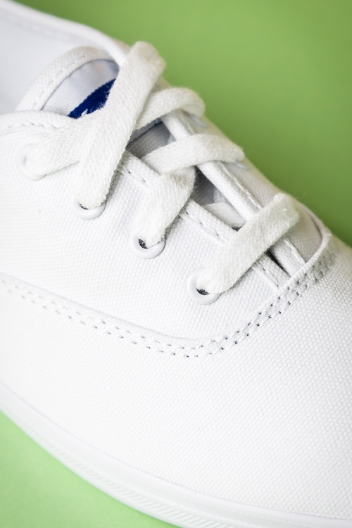 Keds - 50s Champion Core Text Sneakers in White 4