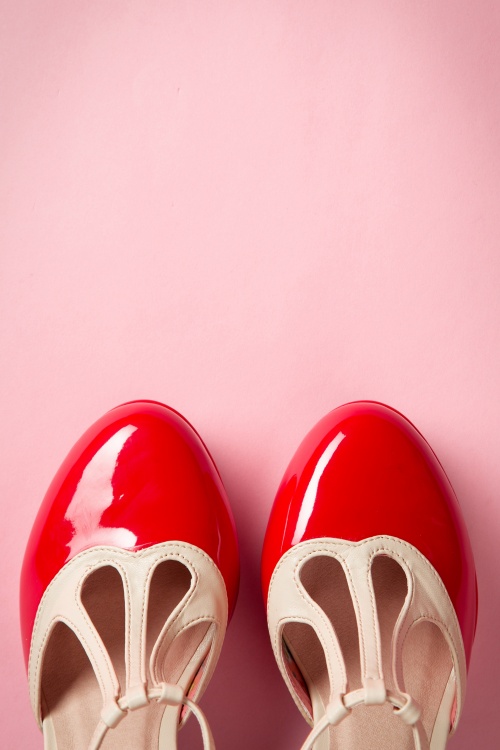 Banned Retro - 50s Betty Pumps in Red 7