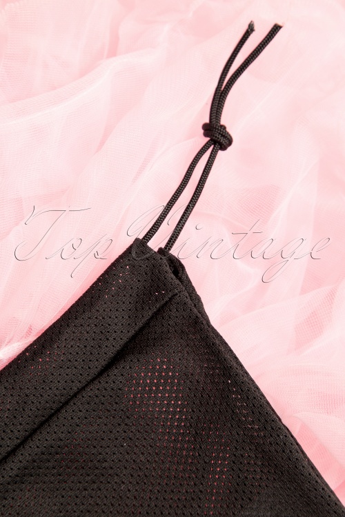 Banned Retro - Petticoat Wash Bag in Black 2