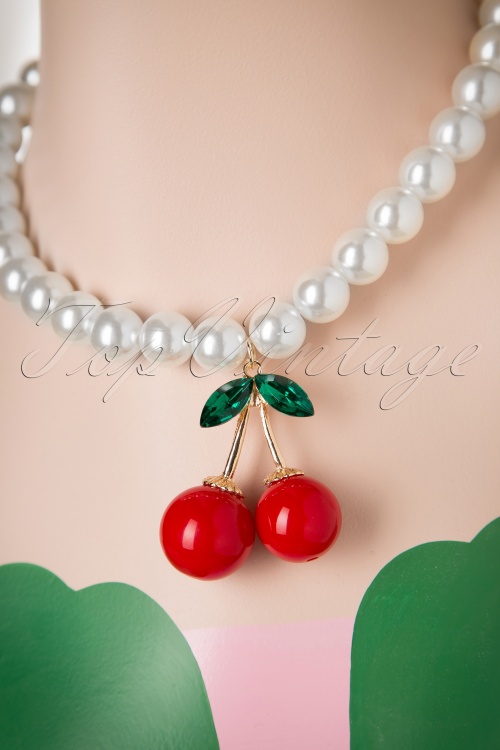 From Paris with Love! - I Love My Cherry Pearl Necklace Années 50 3