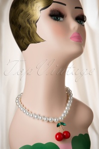 From Paris with Love! - I Love My Cherry Pearl Necklace Années 50