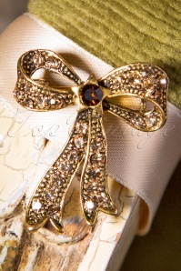  - Sparkles On My Bow Brosche in Gold