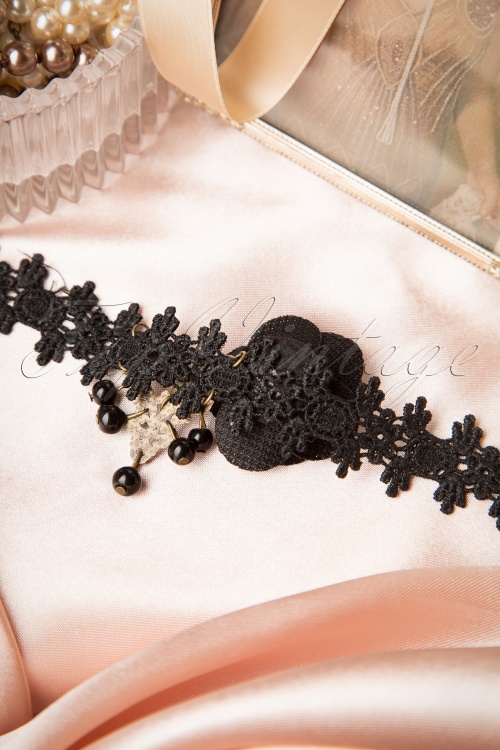 From Paris with Love! - 20s Florence Black Lace Bracelet 4