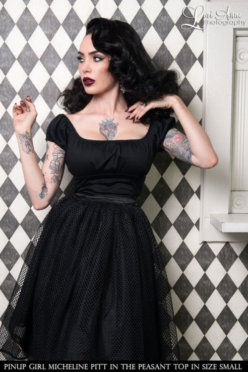 Pinup Couture - 50s Peasant Top in Black 10