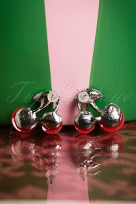  - 60s Fabulous Cherries Necklace and Earrings 4