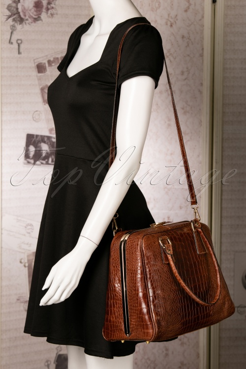 VaVa Vintage - 60s Chic Suitcase Croc Handbag in Brown Leather 7