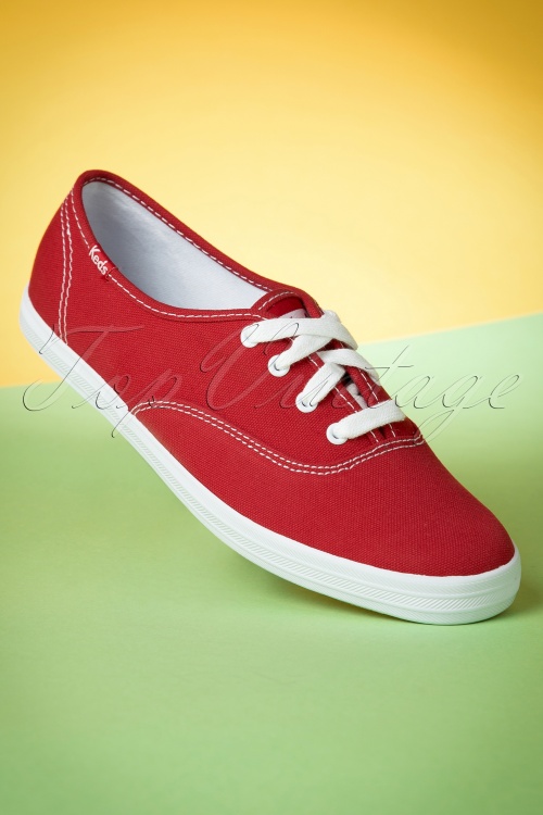 Keds - 50s Champion Core Text Sneakers in Red