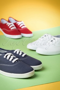 Keds - 50s Champion Core Text Sneakers in Red 10