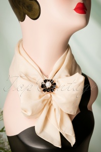  - 50s Gorgeous Flower Scarf Ring in Black 3