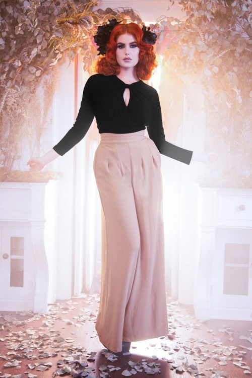 Pinup Couture - Laura Byrnes California Malia Top Années 40 en Noir 3