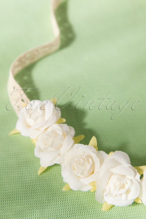 Darling Divine - 60s Spring is in My Hair Band in Ivory 2