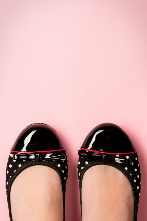 Butterfly Twists - Foldable Ballerina Cara in Black and White Polkadot 3