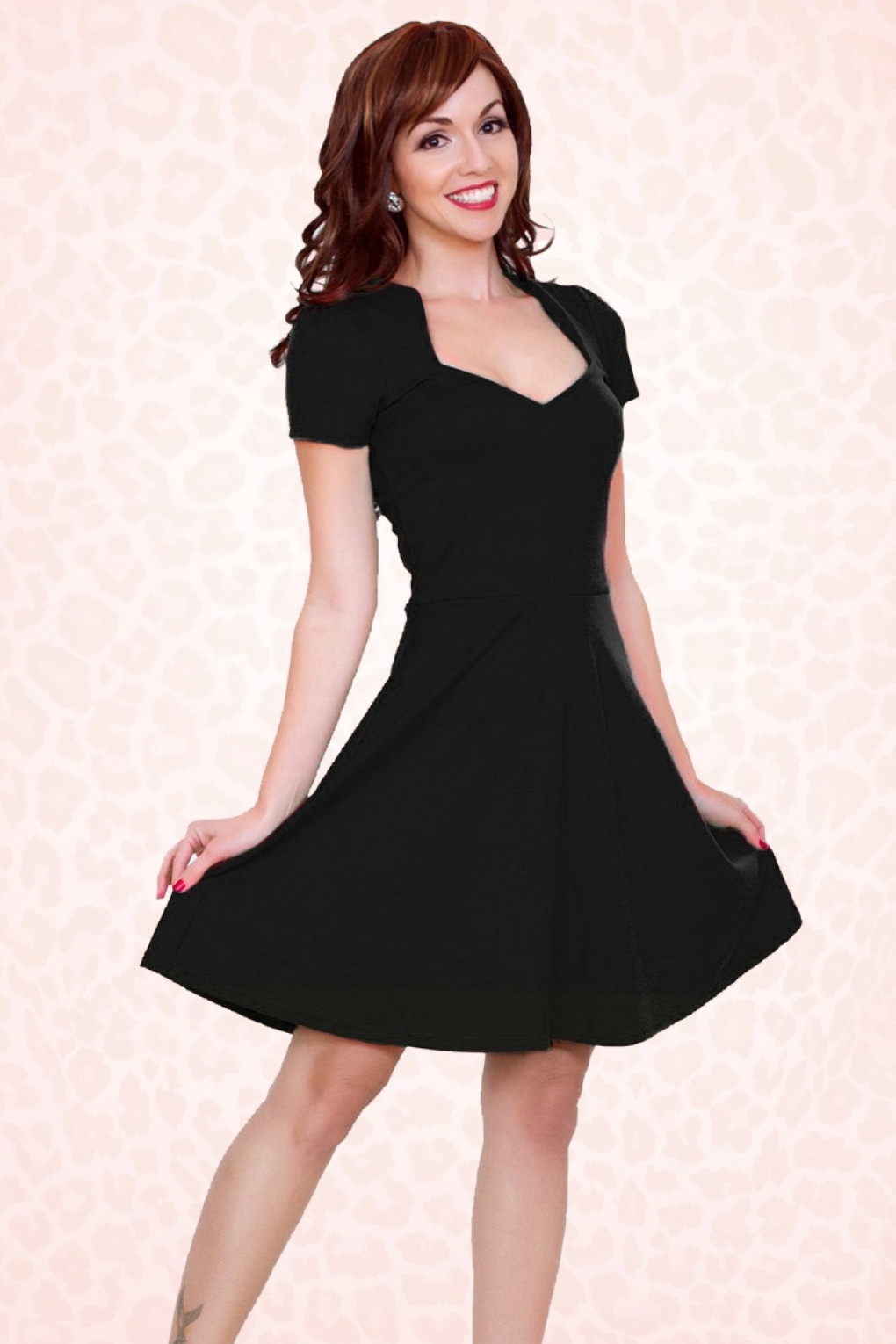  TopVintage  Exclusive 50s All Angles Dress in Black