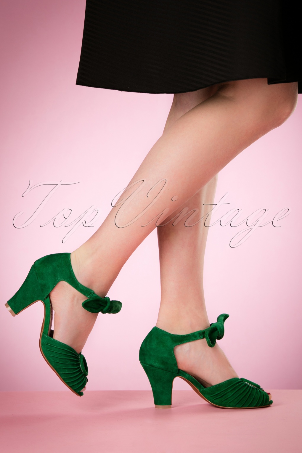 40s Loretta Suede Pumps in Kelly Green