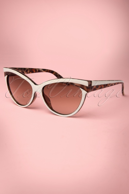 Collectif Clothing - Judy klassieke zonnebril in ivoor 2