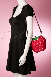 Collectif Clothing - 50s Juicy Strawberry Wicker Handbag 7