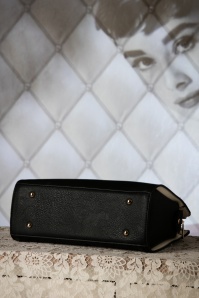 La Parisienne - 40s Audrey Bow Handbag in Black and Cream  5