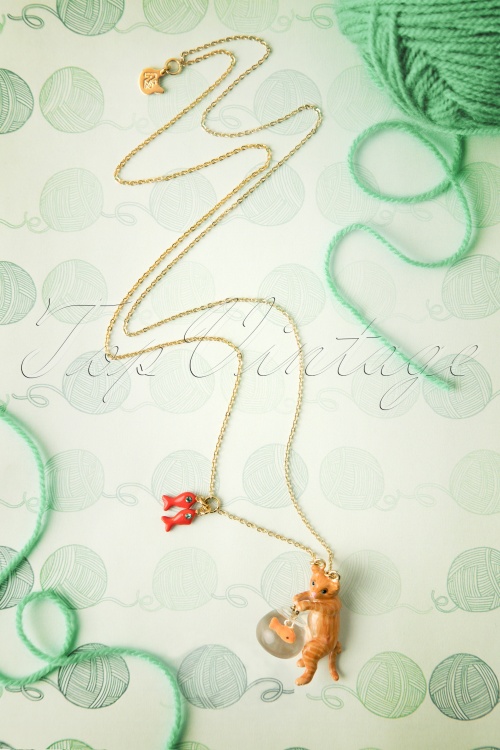 N2 - 50s Kitten Eyeing the Goldfish Necklace Gold Plated 2