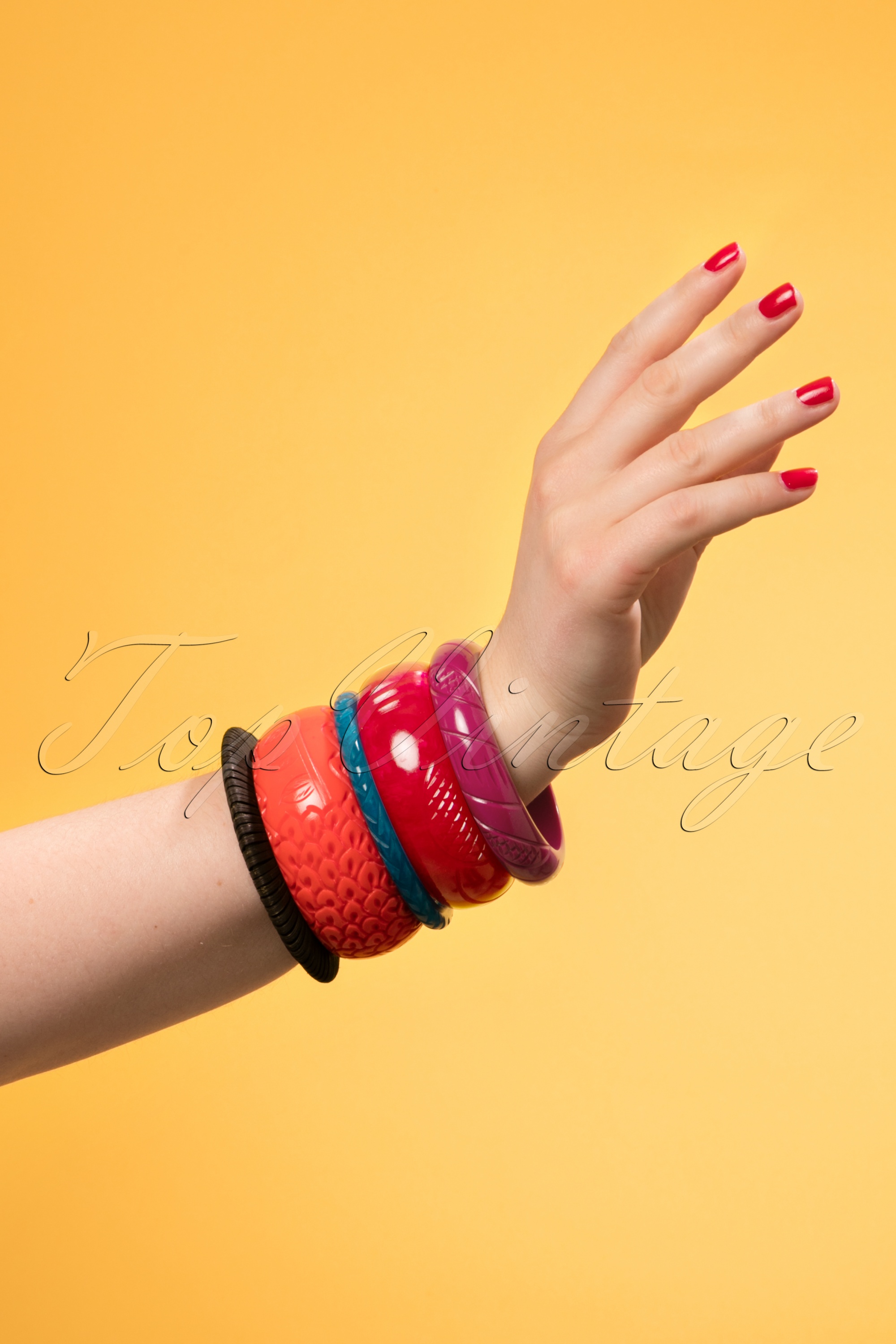 Splendette - Exclusief TopVintage ~ Delia gesneden armband in wijn 3