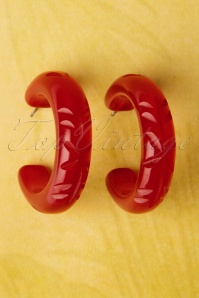 Splendette - TopVintage Exclusive ~ 20s Delia Carved Hoop Earrings in Wine 4