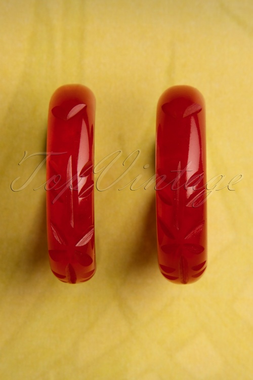Splendette - TopVintage Exclusive ~ 20s Delia Carved Hoop Earrings in Wine 3
