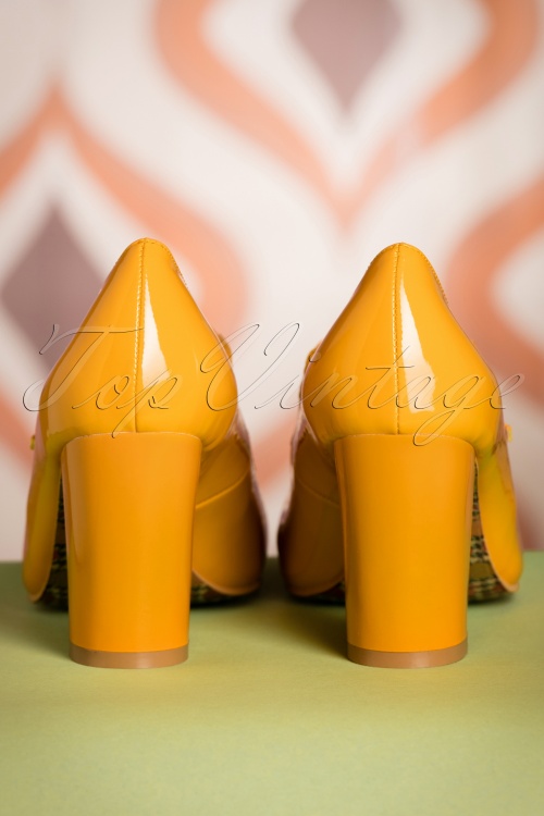 Banned Retro - 60s Golden Years Lacquer Pumps in Mustard 6