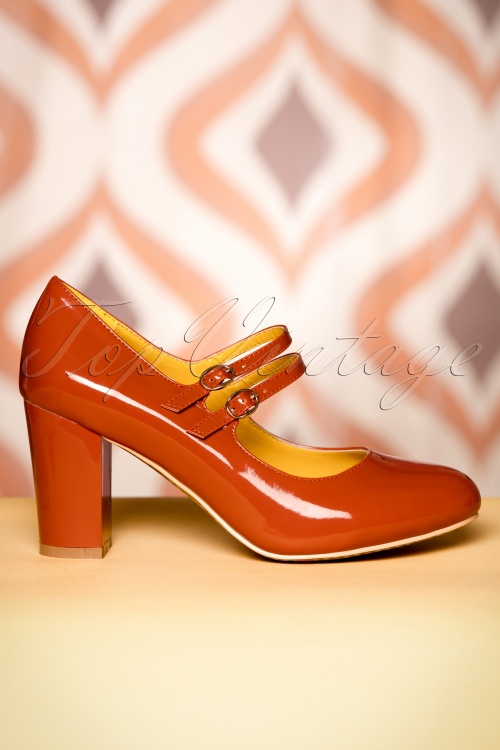 Banned Retro - 60s Golden Years Lacquer Pumps in Ginger