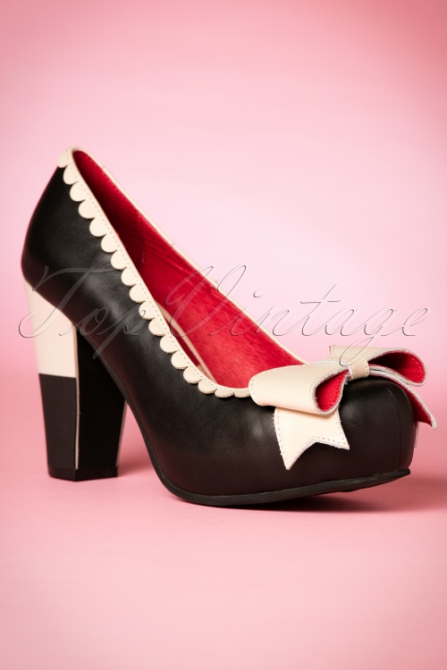 Lola Ramona - 50s Angie Bow Leather Pumps in Black and Cream