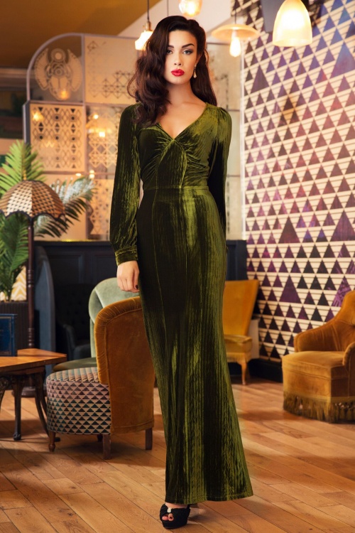 Vixen - 30s Olivia Velvet Maxi Dress in Olive Green