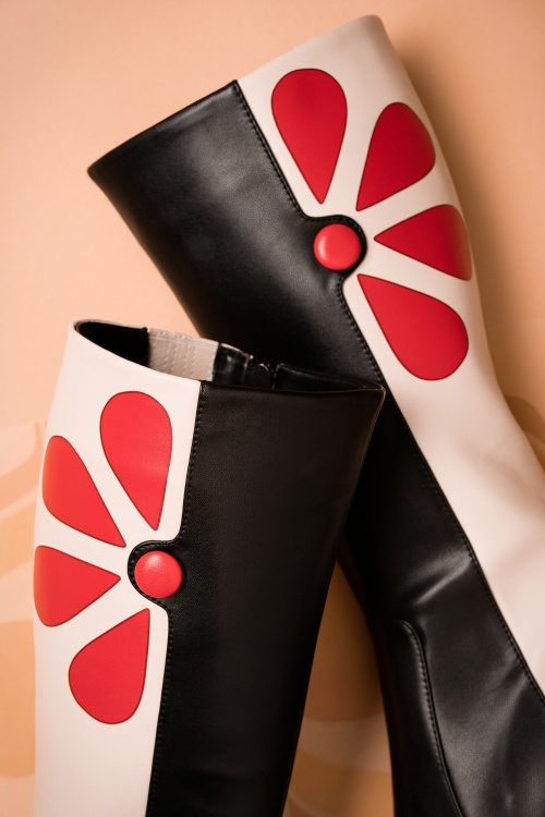 Banned Retro - 60s Strawberry Fields Forever Boots in Black and Cream 3