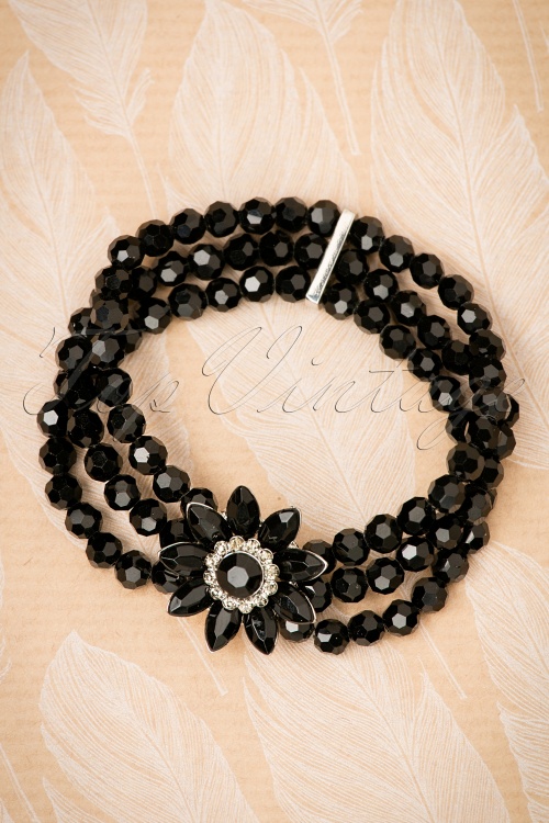 Lovely - 50s Audrey Jet Flower Bracelet in Black