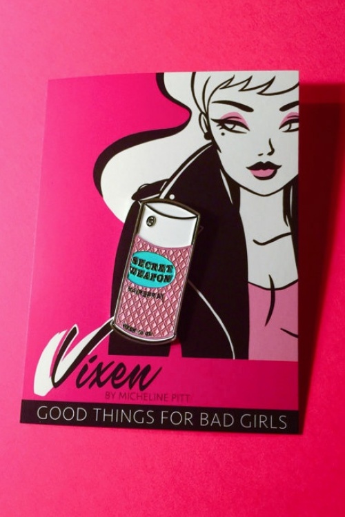 Vixen by Micheline Pitt - Vixen Secret Weapon Hairspray Pin Années 50 en Rose 2